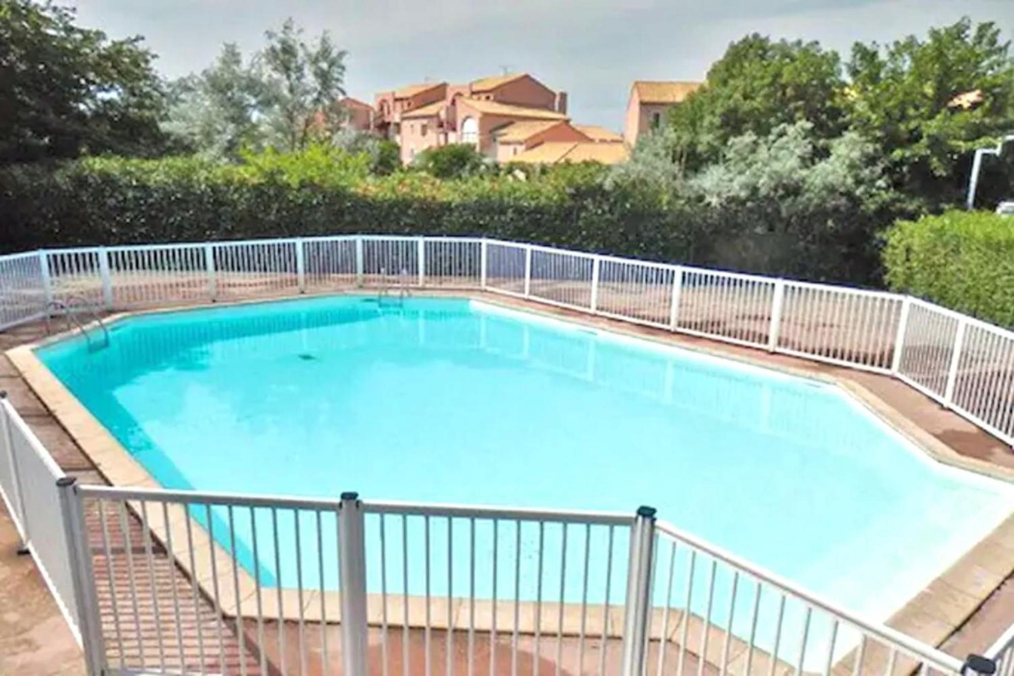 T2 Tamaris Piscine Proche Mer Palavas Parking Exterior photo